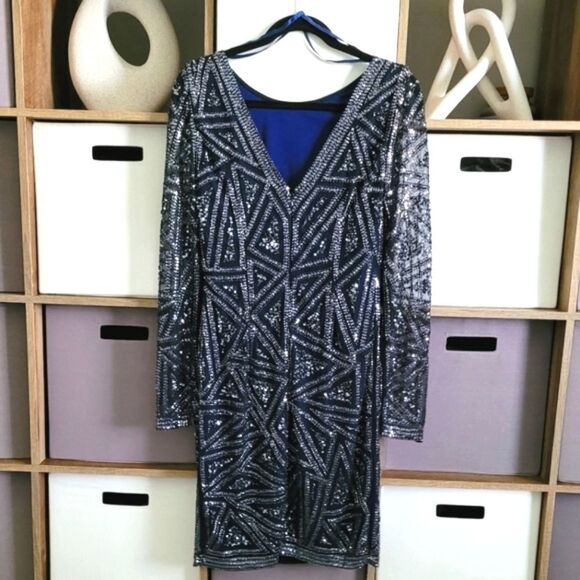 Aidan Mattox Elegant Formal Navy Sequin Dress Size 6 - Picture 9 of 15